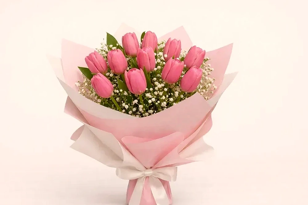 Buquê Delicado com 10 Tulipas Rosas