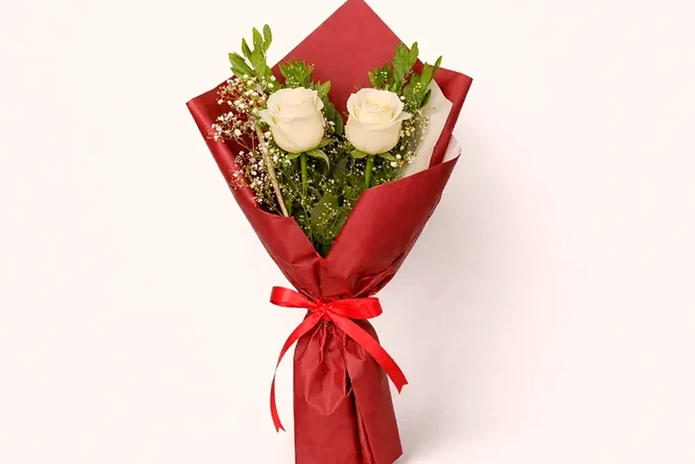 Mini Buquê 2 Rosas Brancas