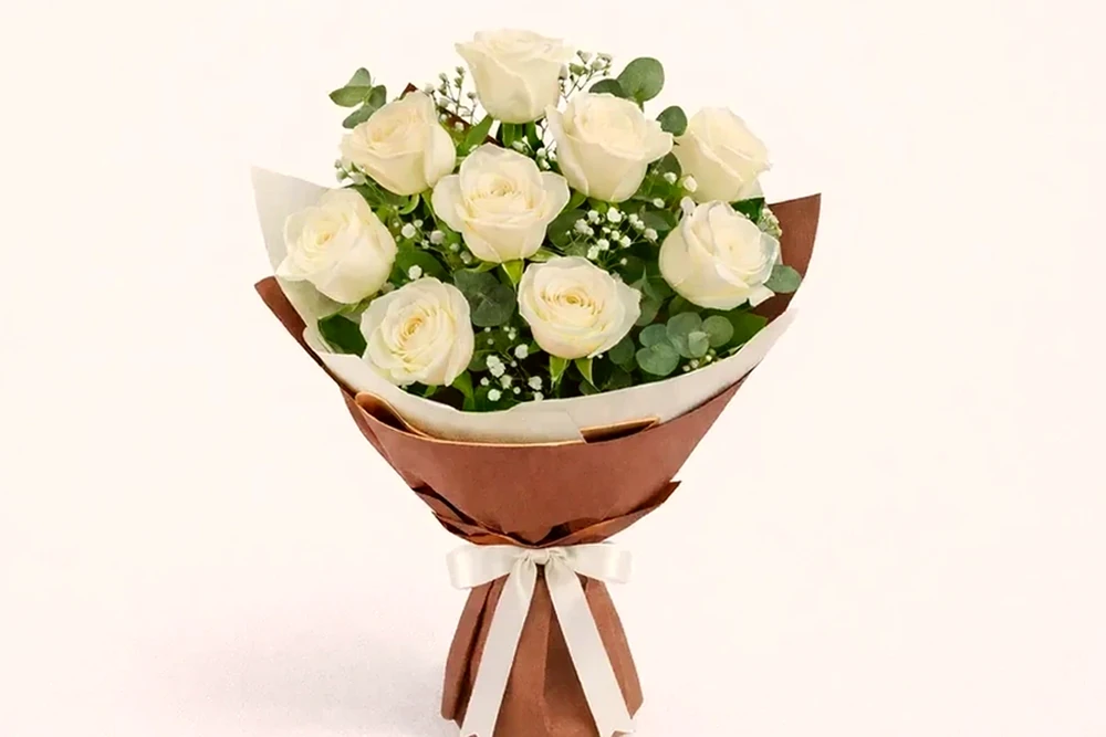 Buquê 12 Rosas Colombianas Brancas