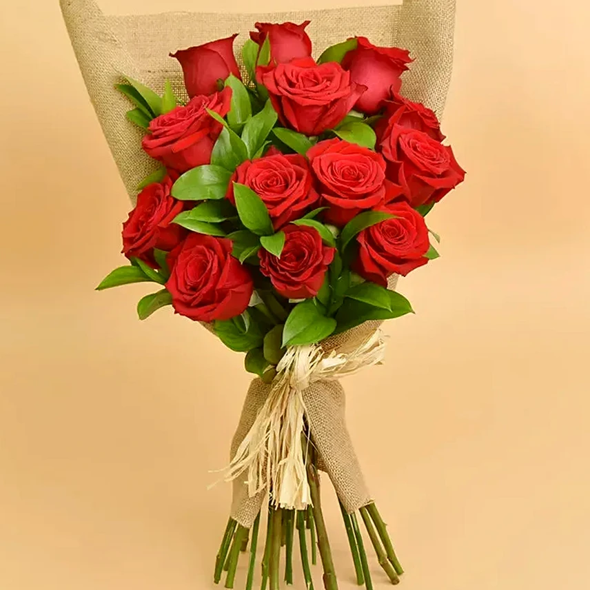 Buquê de 12 Rosas Vermelhas Colombianas - Beleza e Romance
