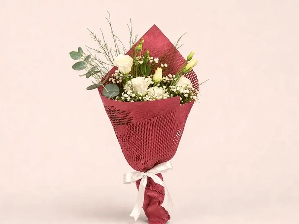 Buquê de Lisianthus Branco - Sofisticação e Pureza